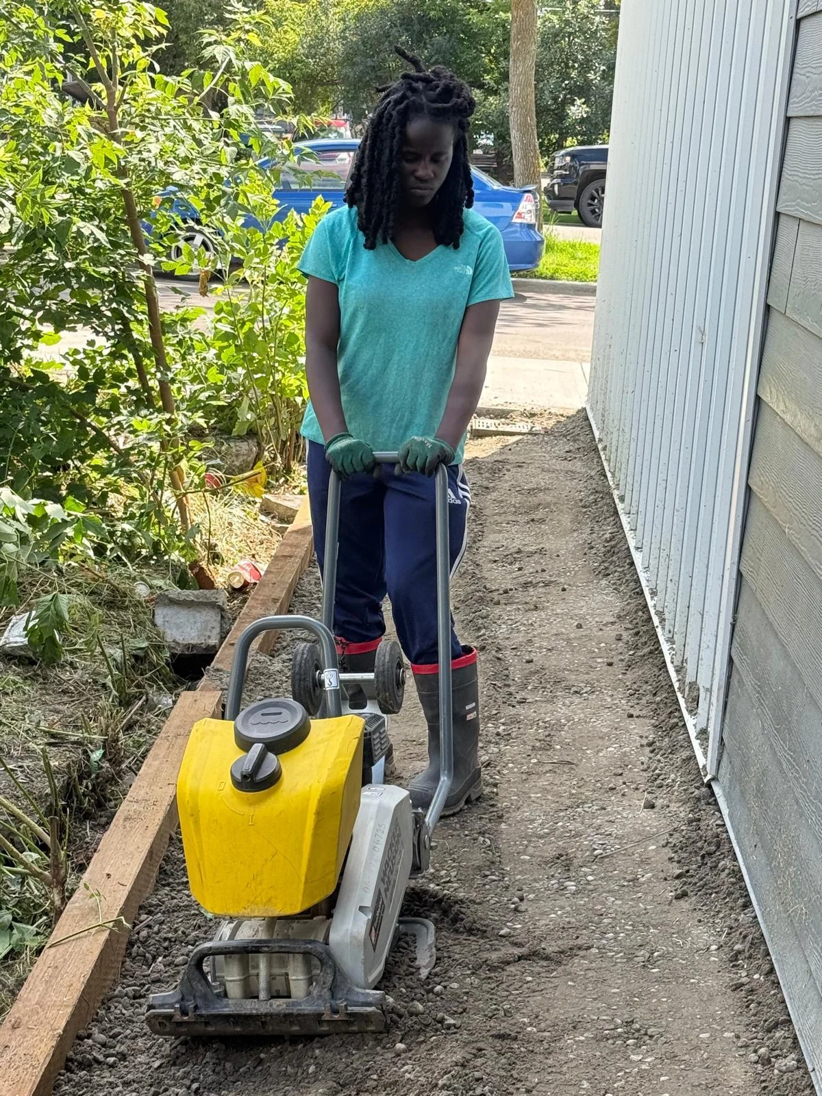 Plate compaction during ground preparation
